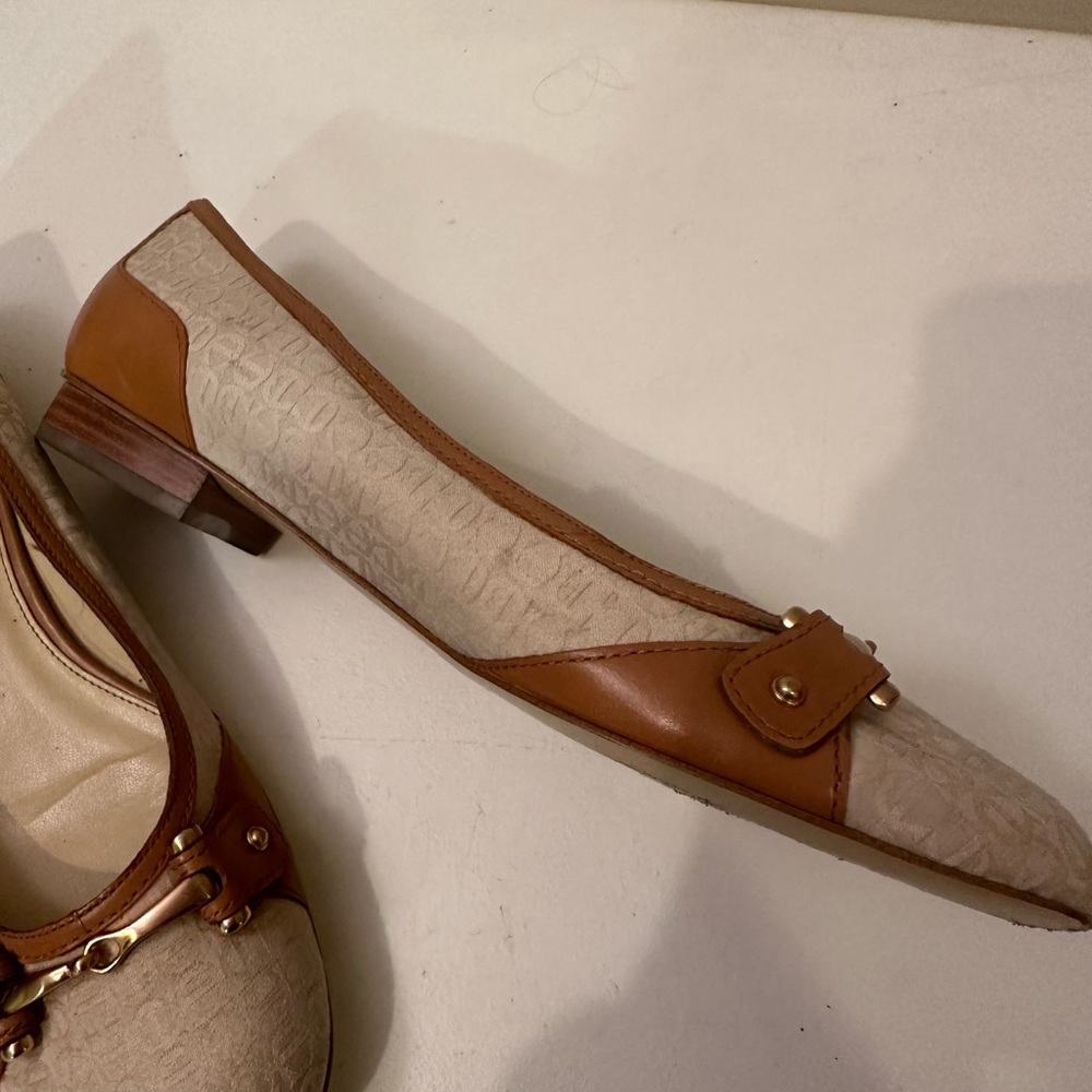 ETIENNE AIGNER vintage with light brown leather and light tan materials see pic - Picture 3 of 5